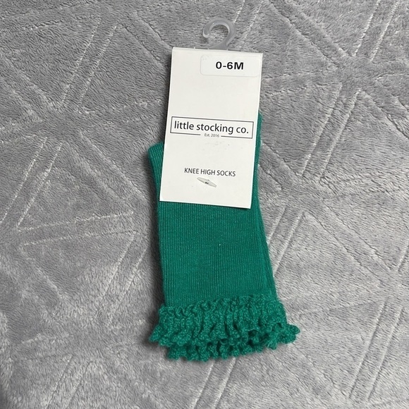 LACE Top Knee High Socks - Picture 2 of 3